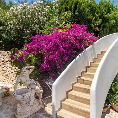Villa Condor By Abahana *