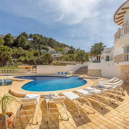 Villa Condor By Abahana *